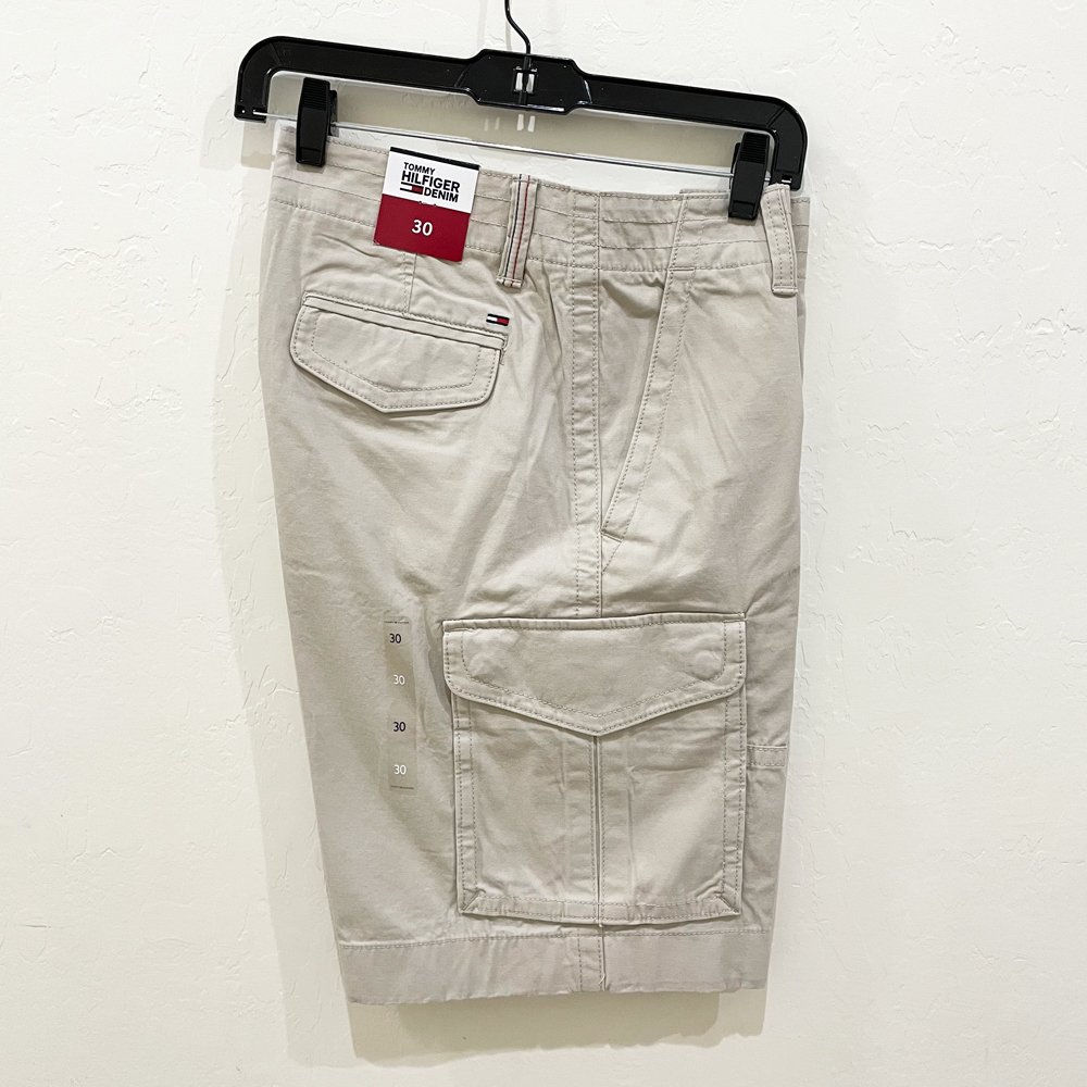 Quần Tommy Hilfiger Essential Solid Cargo Short - Cream, size 30