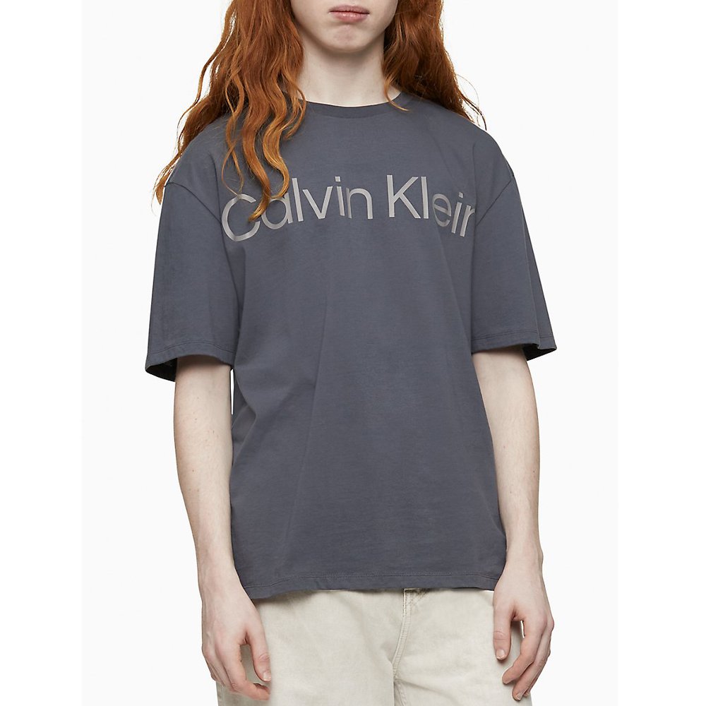 Áo Calvin Klein Relaxed Fit Standard Logo T-Shirt - Dark Grey, Size M -  Shop Mùa Xuân