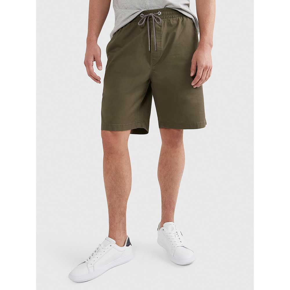 Quần Tommy Hilfiger Solid Twill 9" Short - Army Green, Size M