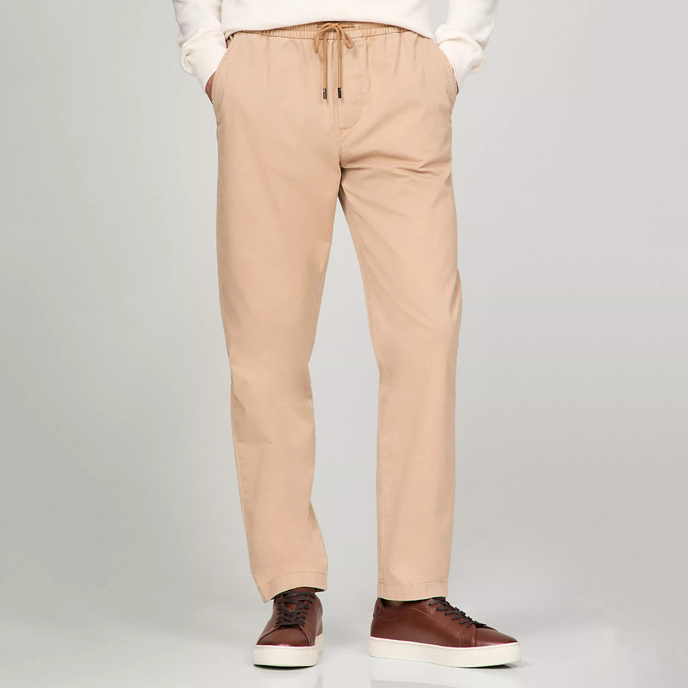 Quần Tommy Hilfiger Garment-Dyed Relaxed Tapered Chino - Pinecone Tan, Size L