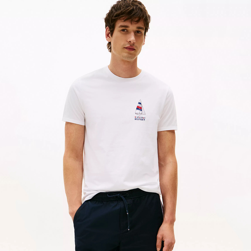 Áo Tommy Hilfiger Hilfiger Sailboat Logo - Optic White, Size S