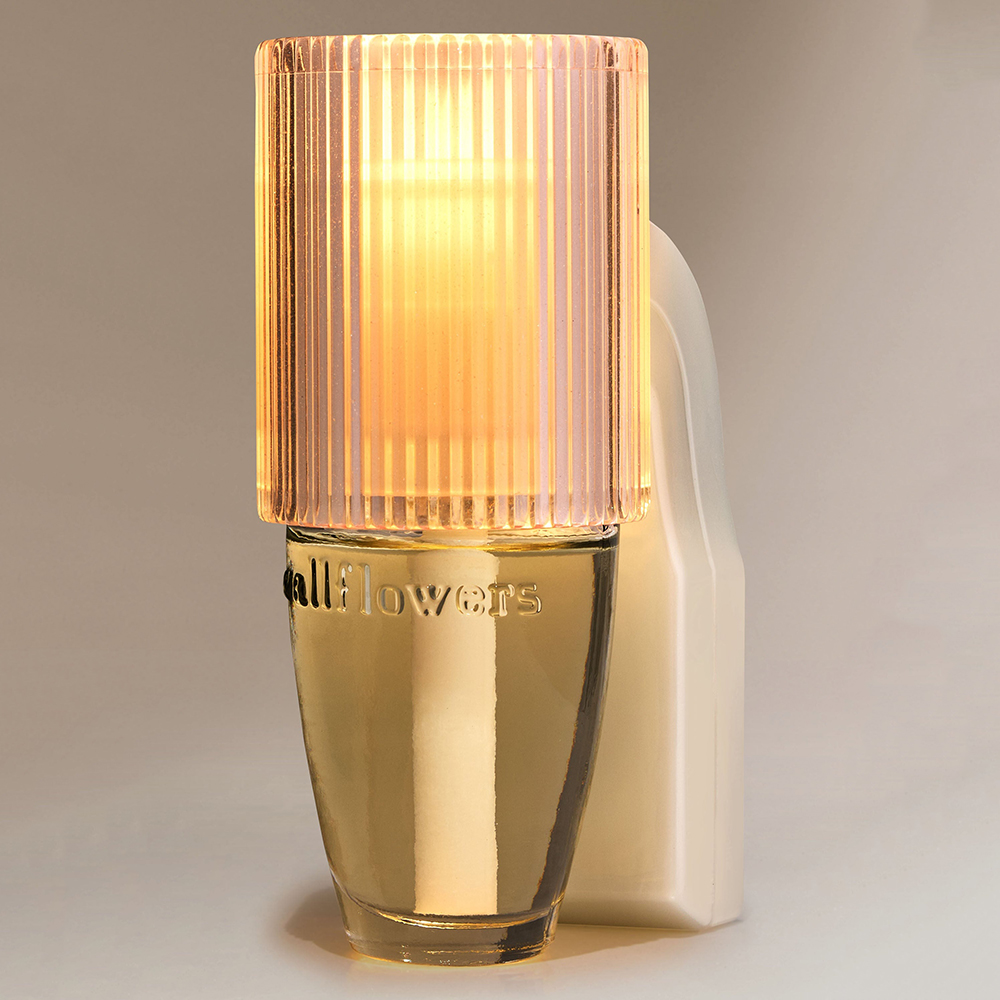 Đầu cắm tinh dầu Bath & Body Works Nightlight - Champagne Sparkly Fluted